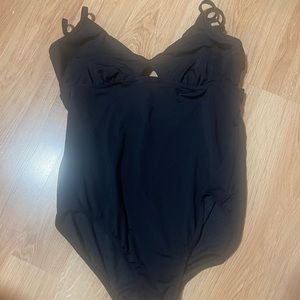 Seafolly Australia size 16 (USA 12) black excellent condition